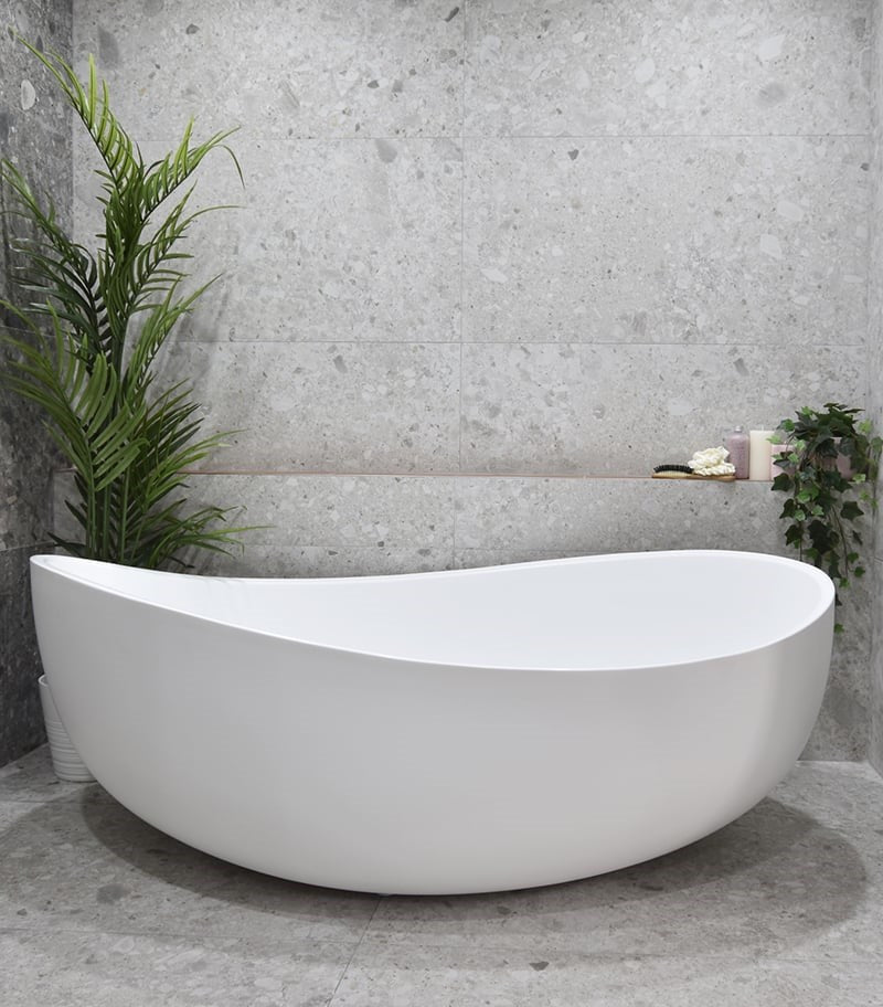 Wave Free Standing Bath 1800