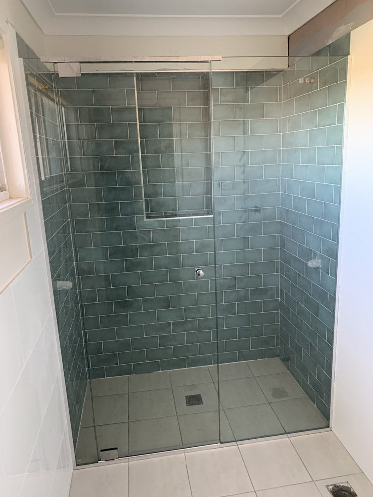 HSSS Fixed Shower Panel & Door